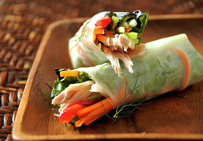 How to Roll Fresh Spring Roll Rice Paper White On Rice Couple